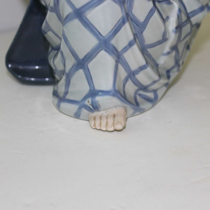 Porcelana - Bailarina Tailandesa