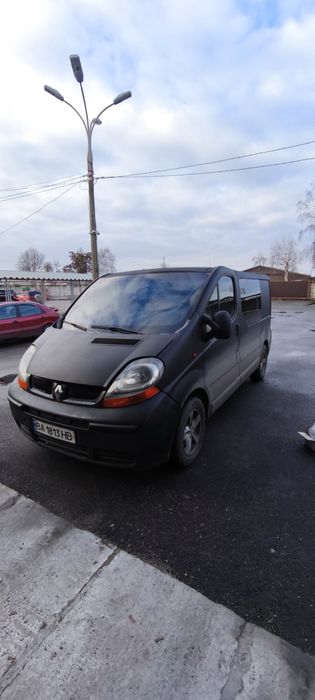 Продам рено трафик 2003