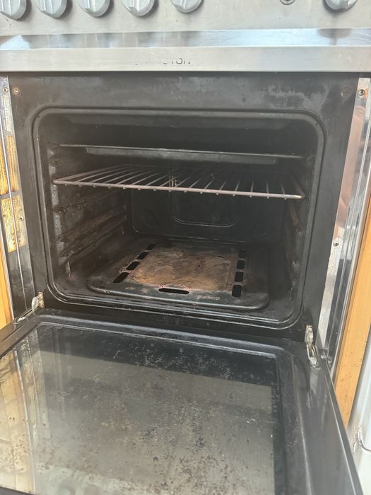 Fogão Ariston semi funcional