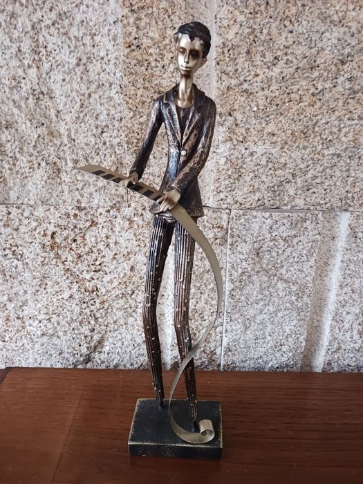 Figuras musicais em resina e metal