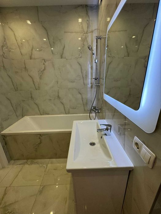 Продаж стильної 1к квартири 40 м² у Вишневому — вул. Святошинська, 58