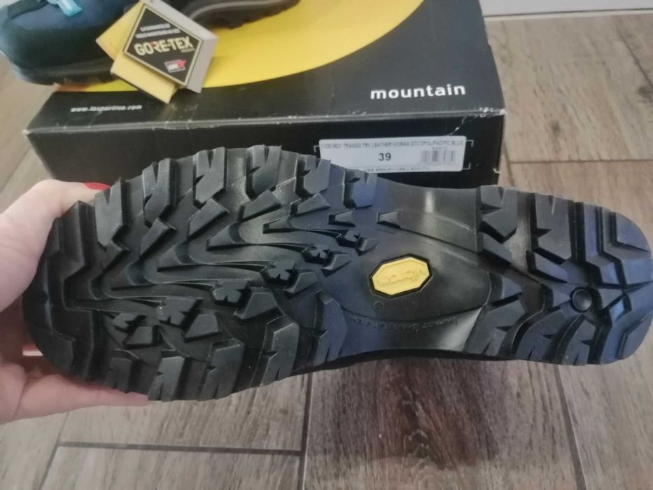 Nowe damskie buty górskie La Sportiva rozmiar 39