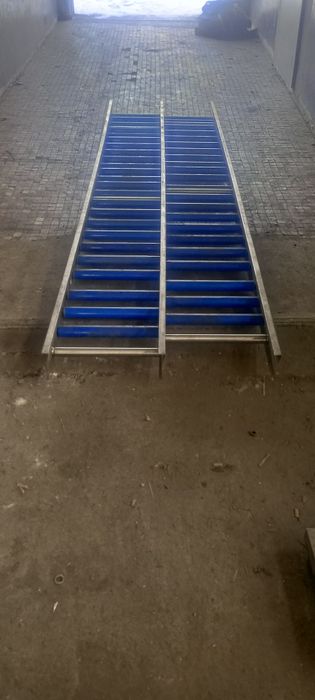 Przenośnik transportowy rolkowy podajnik rolotok stal nierdzewna
