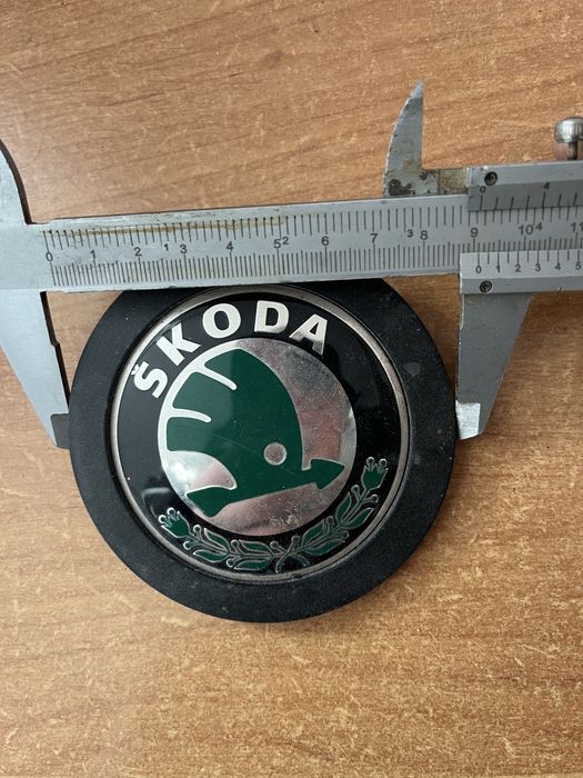 Значок Skoda fabia эмблема логотип 1999-2007 років