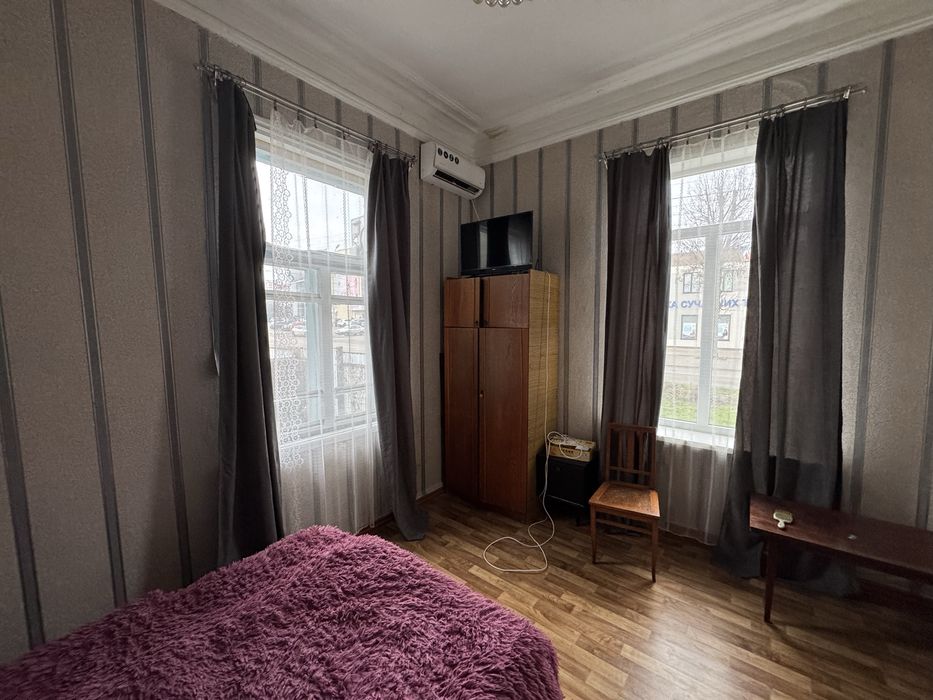 Частина будинку в ЦЕНТР. вул.Грушевського ТРЦ ПЛАЗМА