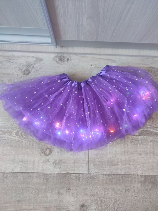 Spódniczka świecąca dla dziewczynki rozm. 104