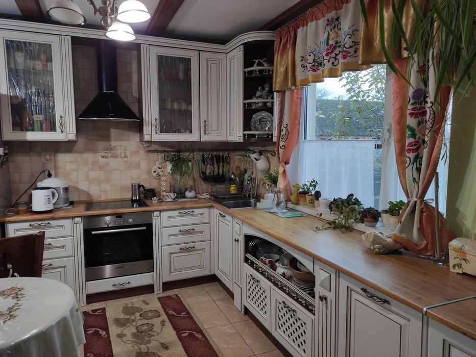 Терміново! Будинок у м. Луцьку, 118,0 кв.м, ремонт, меблі, техніка!