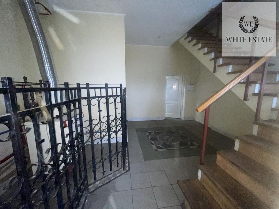 Оренда склад з рампою вул. Гайова