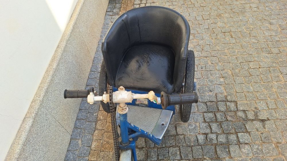 Triciclo antigo unico anos 60