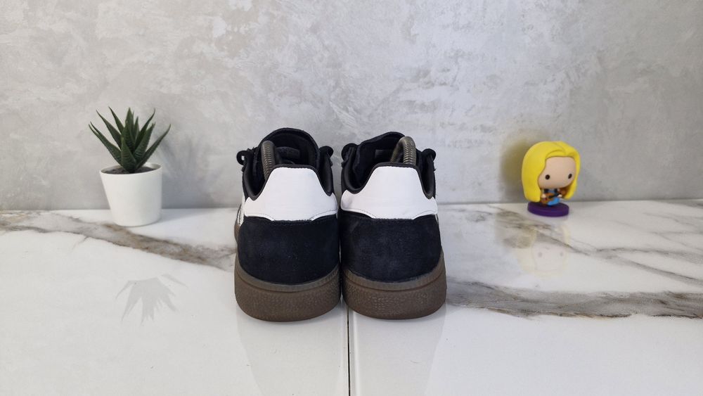 Кросівки Adidas Spezial.Розмір 40