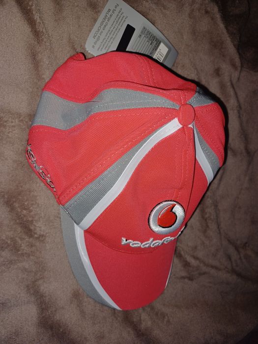 Chapeu Mclaren mercedes vodafone