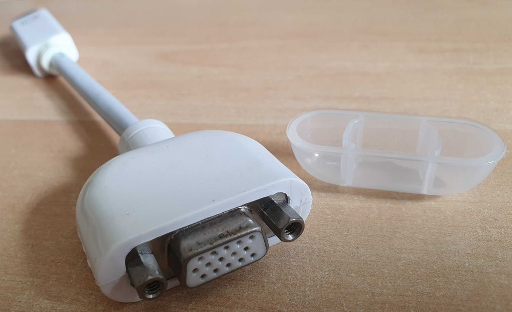 Adapter Cables: Mini DVI Port → VGA + Mini DP → HDMI, VGA, and DVI64730023633283121