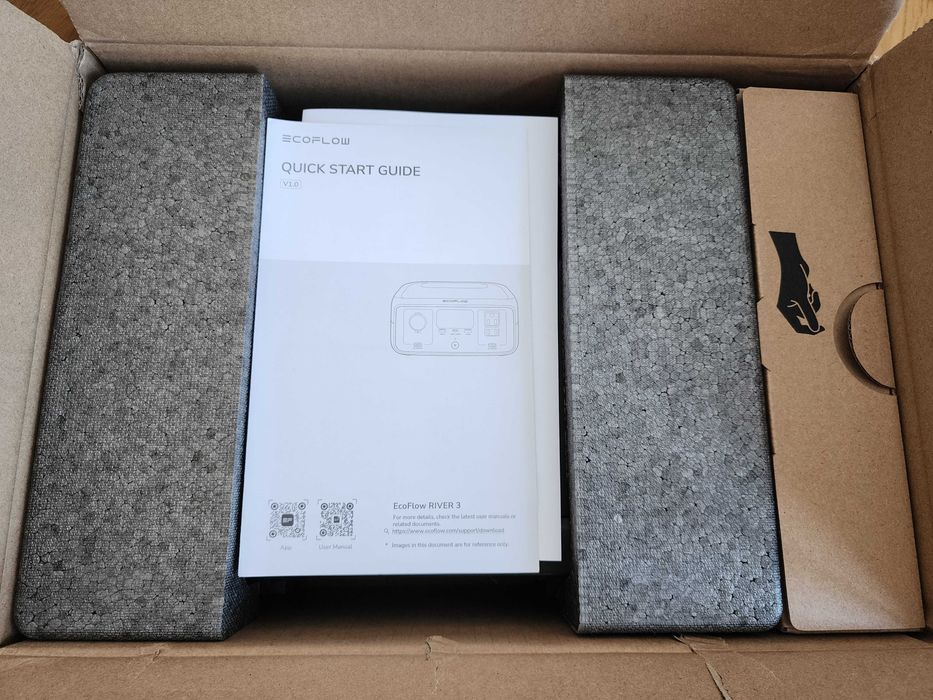 Портативна зарядна станция EcoFlow RIVER 3 LiFePO4 UPS 245Wh US Нова