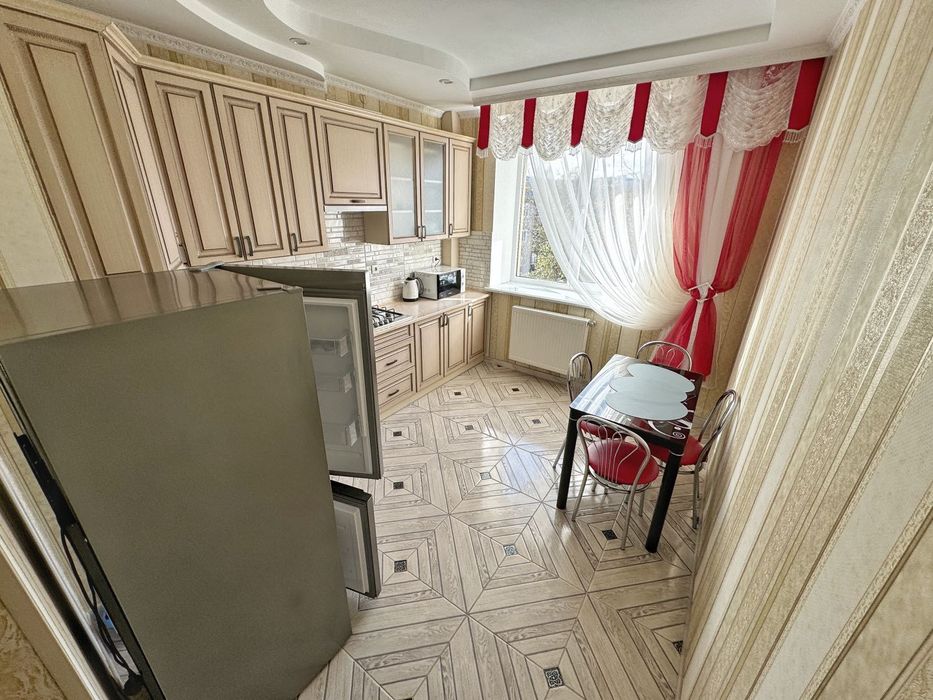 ‼️Вільно з 10 січня‼️ Двокімнатна квартира - вул. Степана Бандери 35