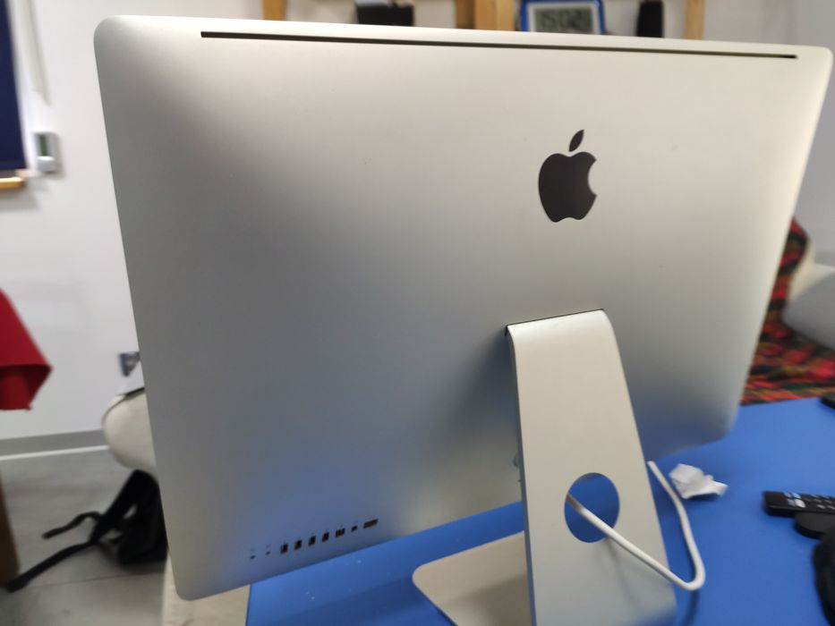 iMac 27" (2010r.)