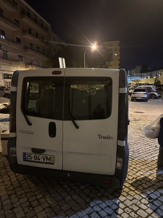 Vendo renault trafic 9 lugares