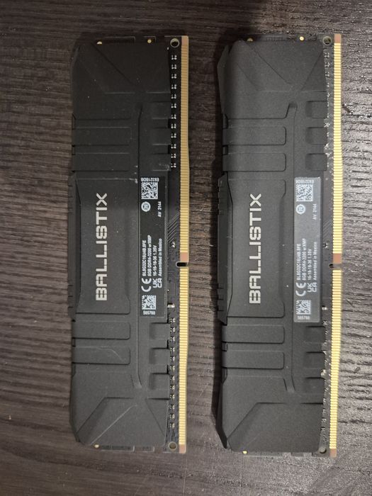 2x   PAMIĘĆ RAM Crucial Ballistix 8GB DDR4 3200MHz CL16 BL8G32C16U4B