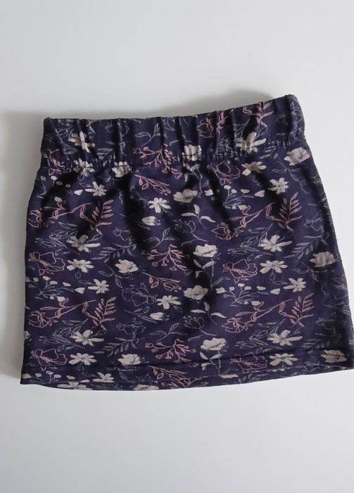 Dziewczęca spódniczka