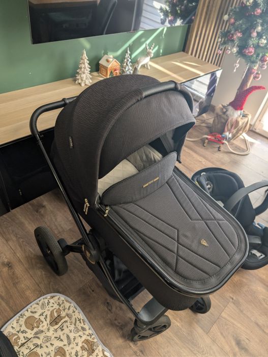 Wózek 3w1 Venicci TINUM UPLINE all Black