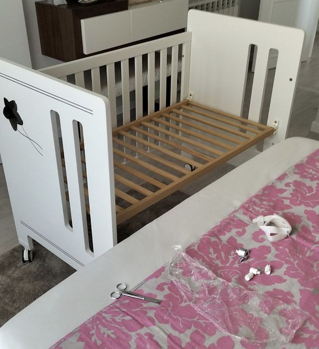 Cama / berço de bebé