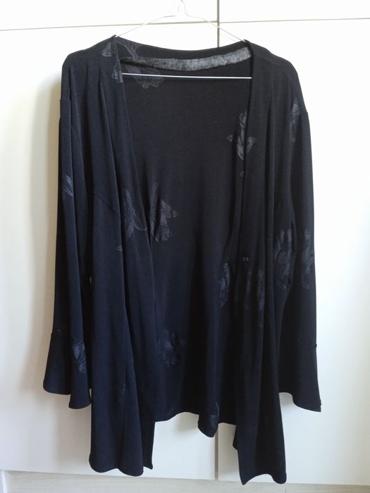 Sweter /narzutka rozmiar 44