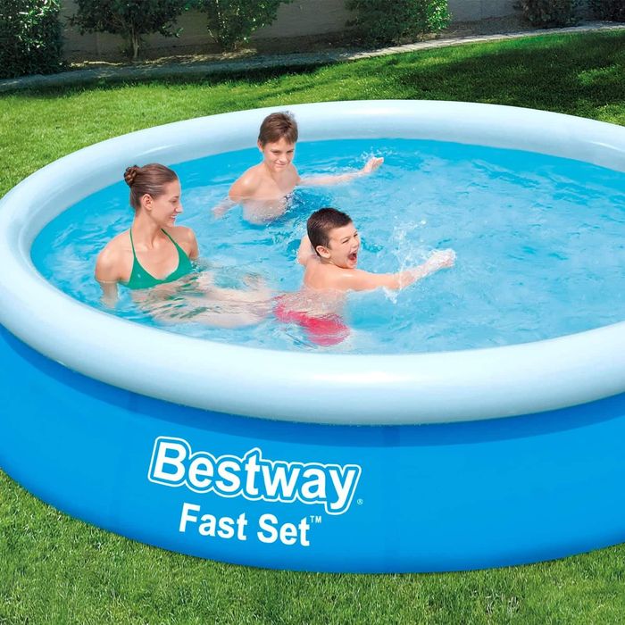 Vendo piscina redonda insuflável
