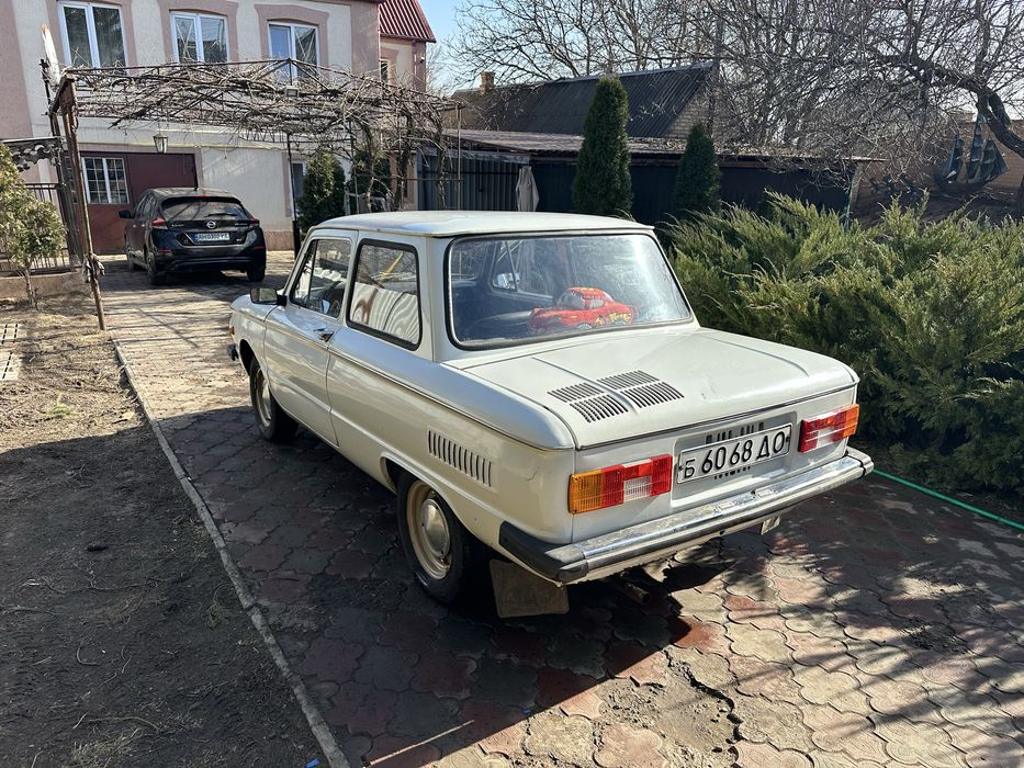 Продам заз968м с пробегом 2700