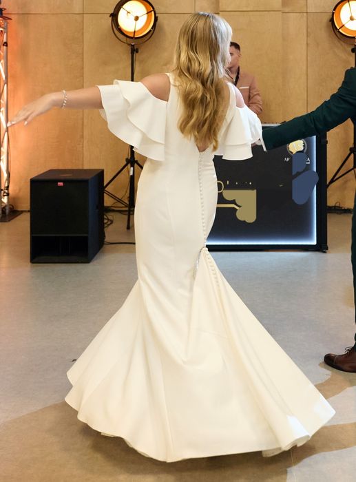 suknia ślubna rybka/ syrenka z trenem Ms Moda Nell M/L