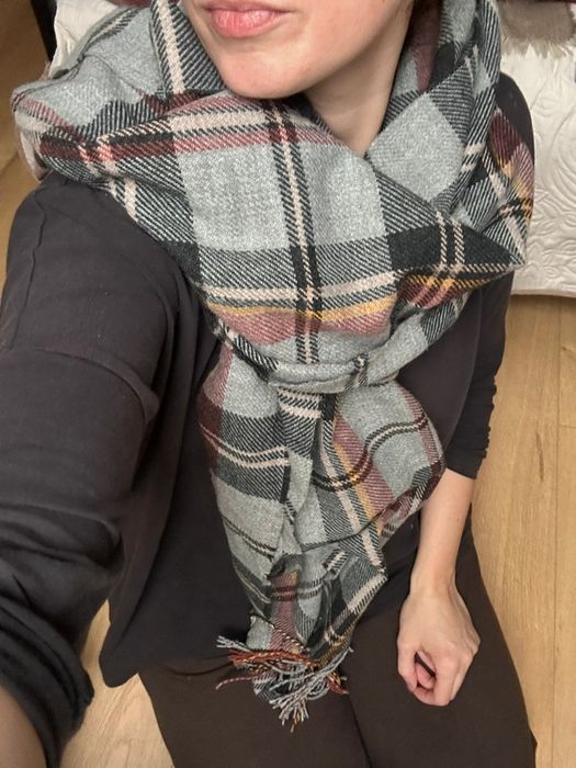 Szalik Stradivarius kratka
