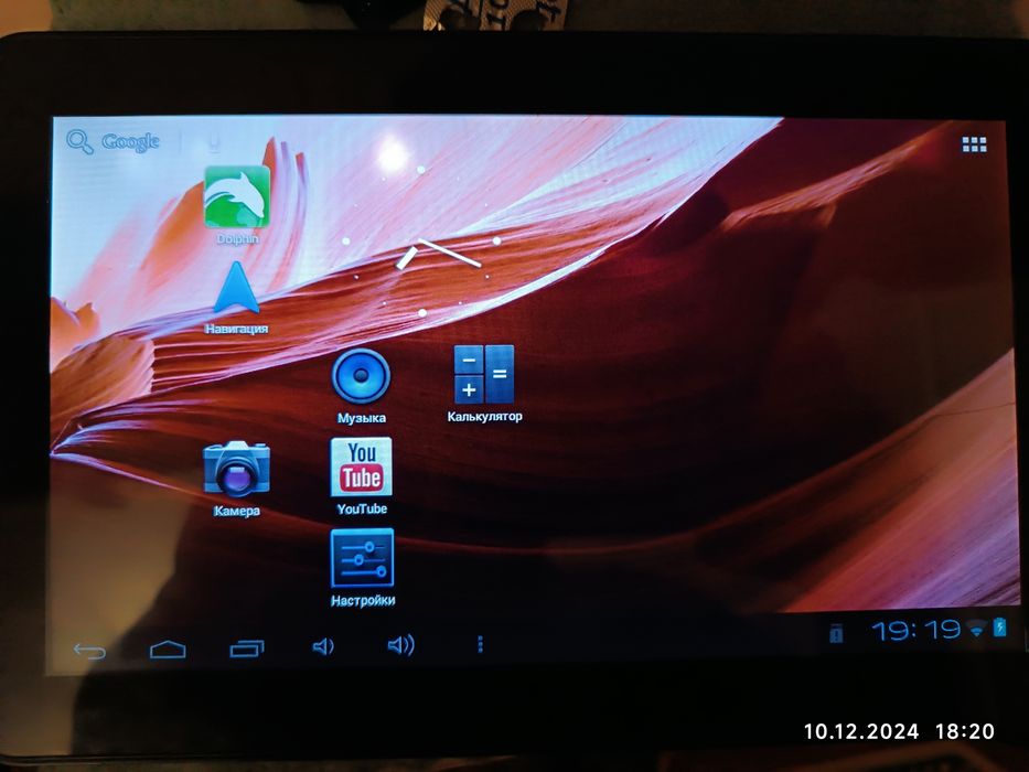 Продам планшет и телефоны на запчасти.