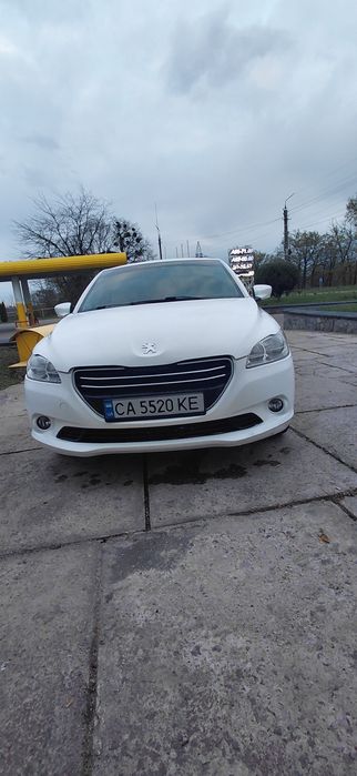 Продам автомобіль,,Peugeot 301 1.2 бензин 2013 рік,,