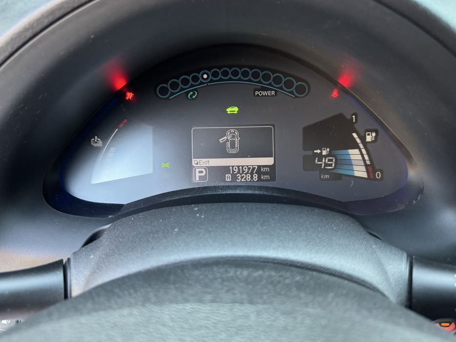 Автомобіль Nisan Leaf