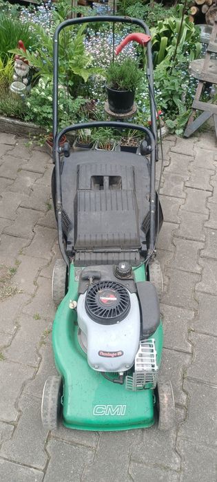 Kosiarka spalinowa CMI model ES 414 w dobrym stanie
GGP