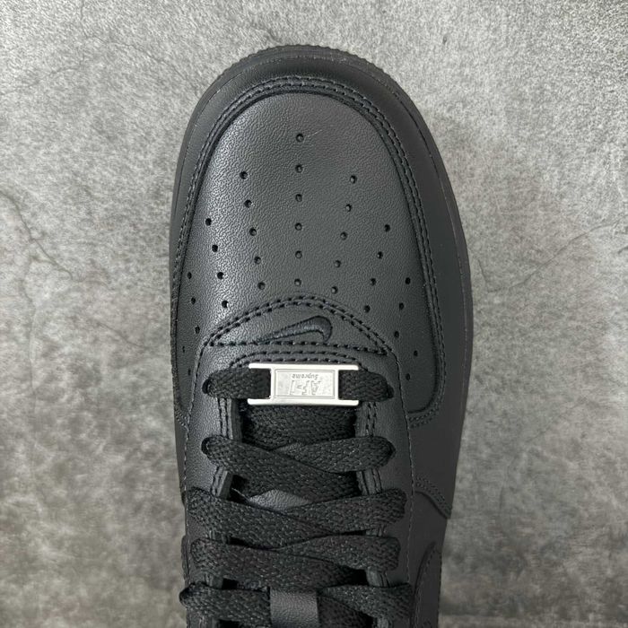 Buty Nike Air Force 1 Low Supreme Czarny R.43
