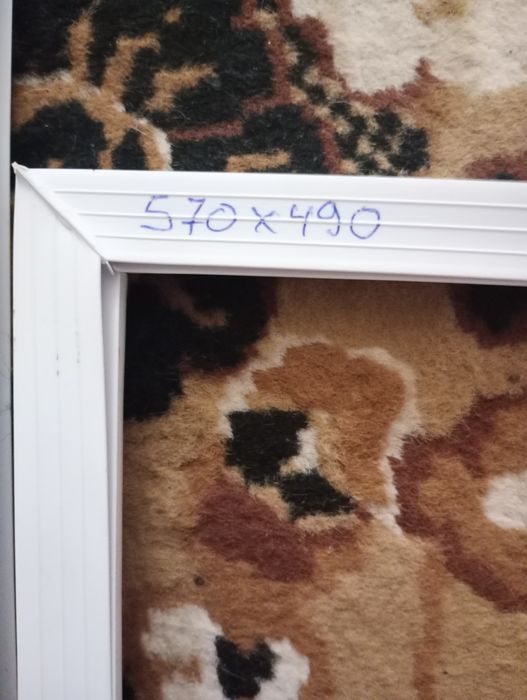 Продаю для холодильника Индезит  уплотнительные резинки. 57*49 и 57*83