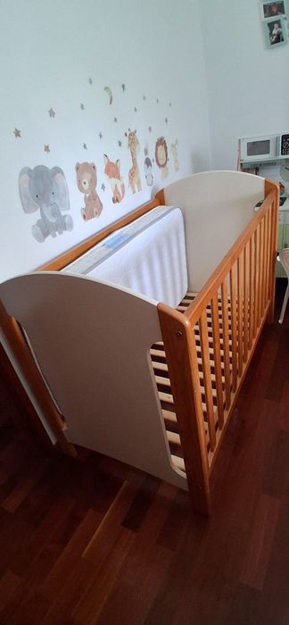 Berço com colchão