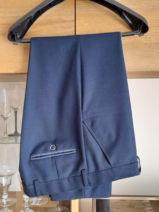 Garnitur granatowy - prawie nowy