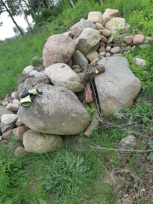 Kamienie polne  oddam