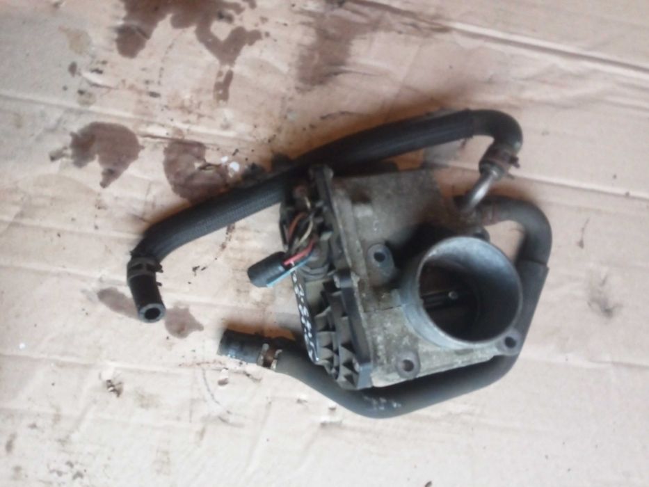 Toyota avensis t25 06-08 lift przepustnica 1,6 vvti 110km