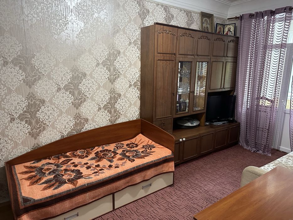 Продаж 2 кімнати гуртожиток Нивки Кирпоноса Петріва Шевченківський