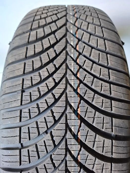205/55R16 Goodyear Vector 4Seasons GEN 3