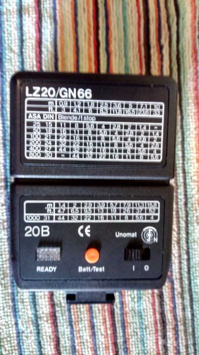 Фотовспышка UNOMAT LZ20 GN66 новая