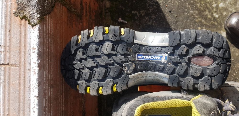 Bota sendra bota 40 mechelim 39 sapatilha nike 37