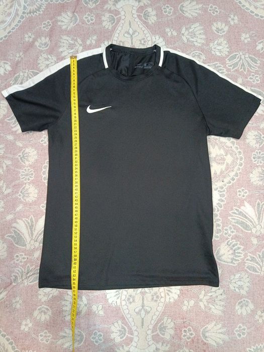 Nike футболка, М. Stanno футболка, XL.