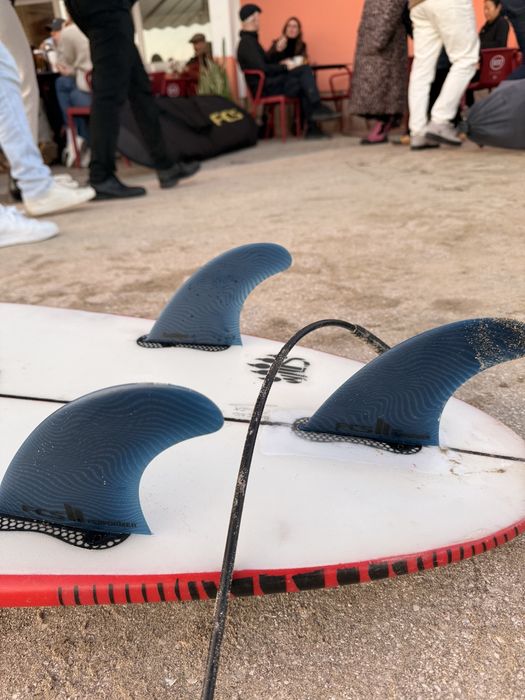 PRANCHA DE SURF em muito bom estado