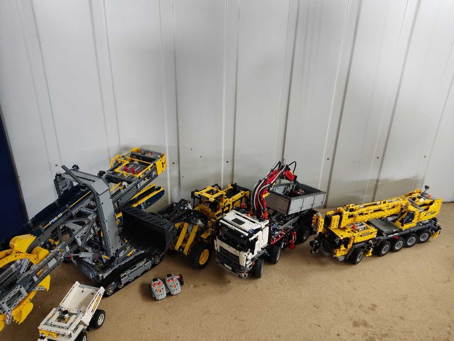 Lego ® Technic ® 42098 Auto laweta  + nowe naklejki