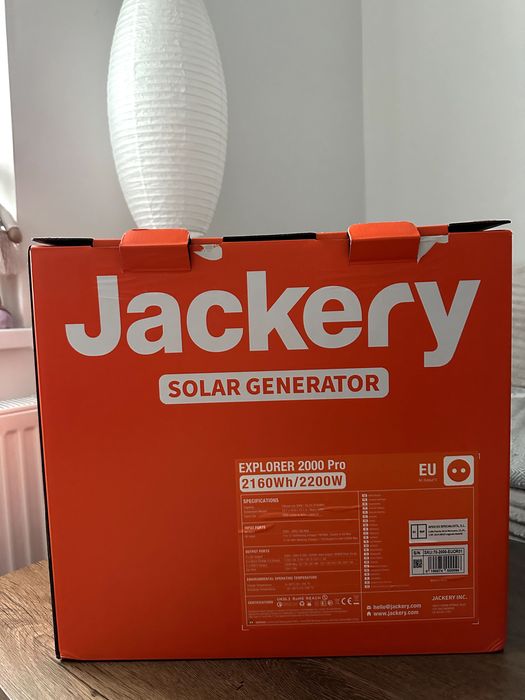 Jackery explorer 2000 pro зарядна станція