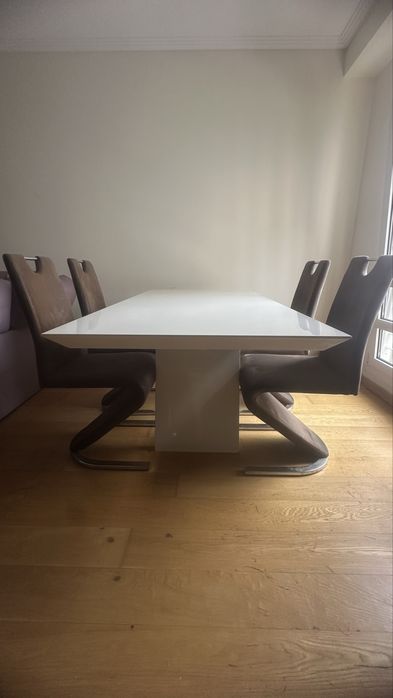 Mesa de jantar italiana