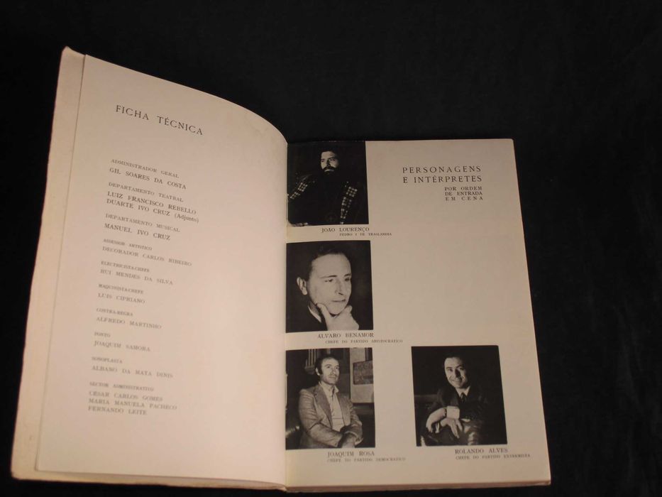 Livro A Salvação do Mundo Peça em três Actos José Régio