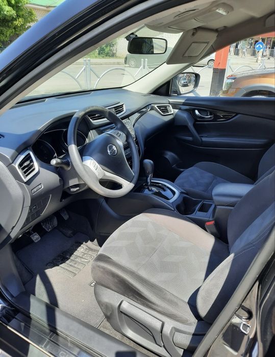 Продам Nissan Rogue 2015-16